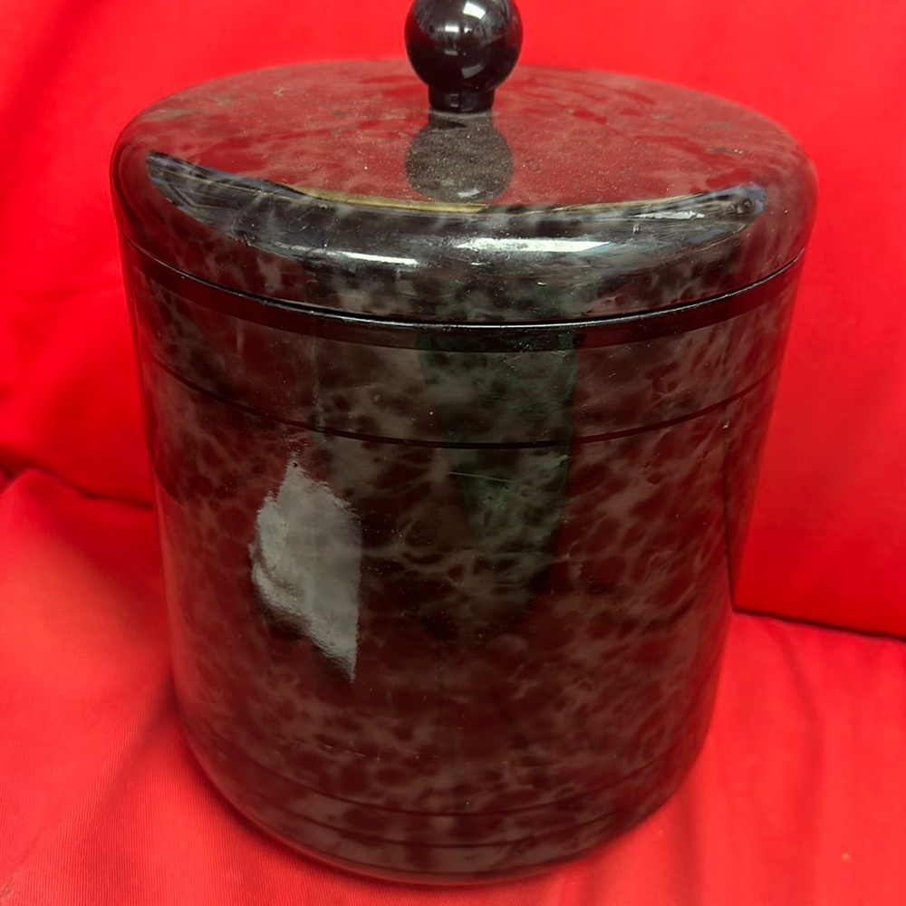 Ice bucket, like new - Picture 1 of 4